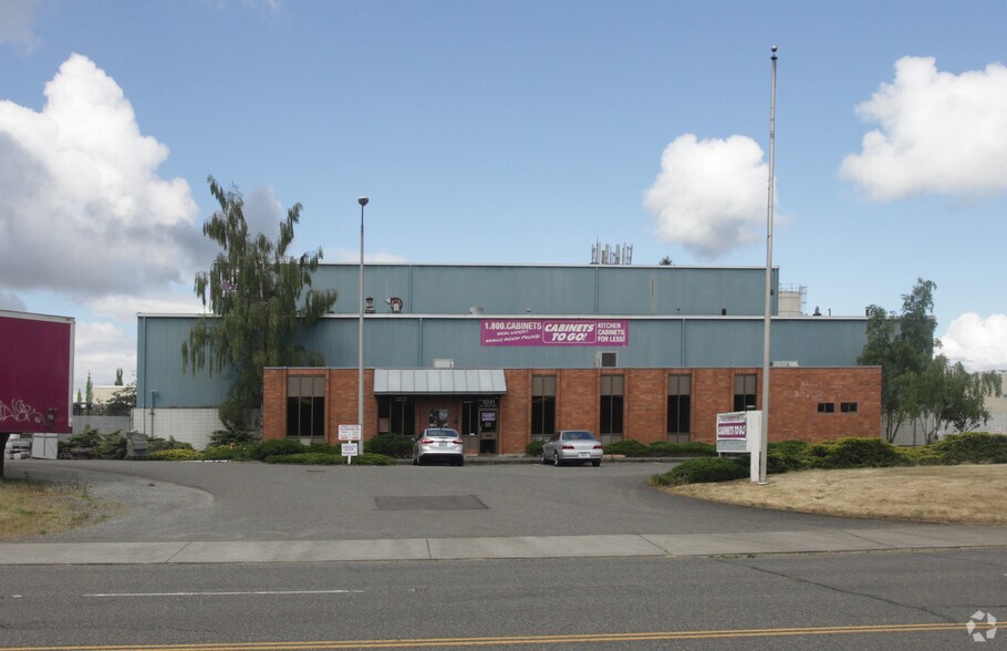 More Photos Of 1031 4th Ave N, Kent Warehouse For Lease