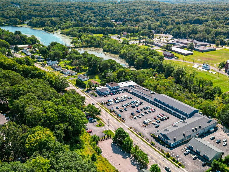 More Photos Of 170 Flanders Rd, Niantic Storefront For Lease