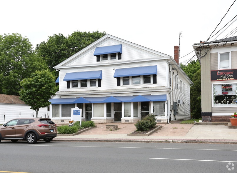 More Photos Of 252 Main St, Portland Storefront Retail Office For Sale