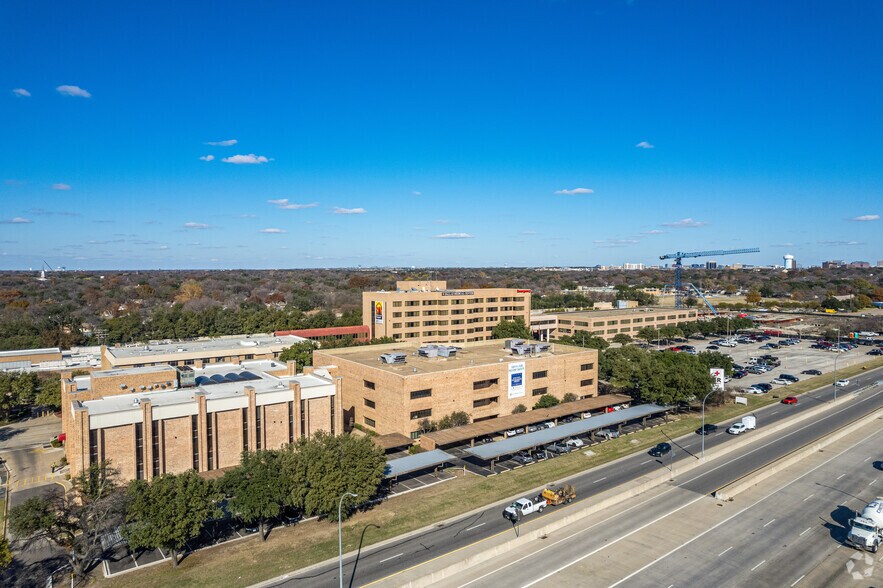 More Photos Of 10 Medical Pky, Farmers Branch Medical For Lease