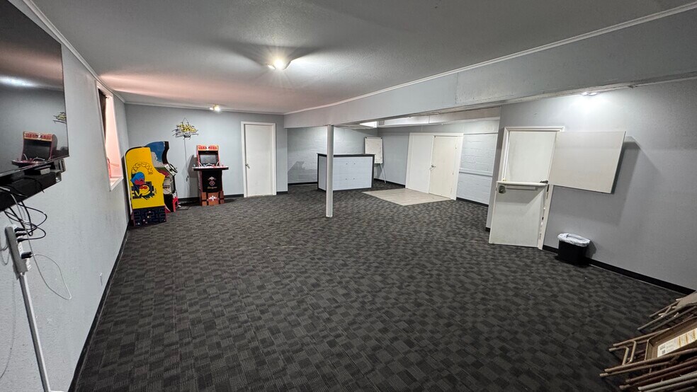 More Photos Of 5445 E 29th St, Kansas City Religious Facility For Sale