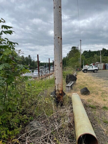 More Photos Of 10474 Highway 30, Clatskanie Marina For Sale