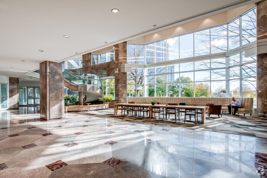 More Photos Of 8500 Normandale Lake Blvd, Bloomington Coworking Space