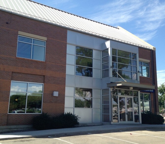 More Photos Of 2100 Main St, Longmont Office For Lease