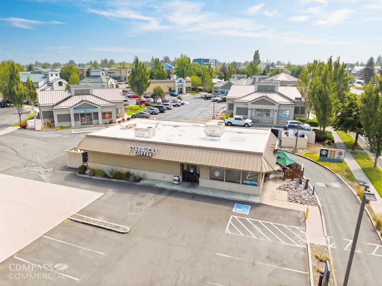 More Photos Of 583 NE Bellevue Dr, Bend Fast Food For Sale