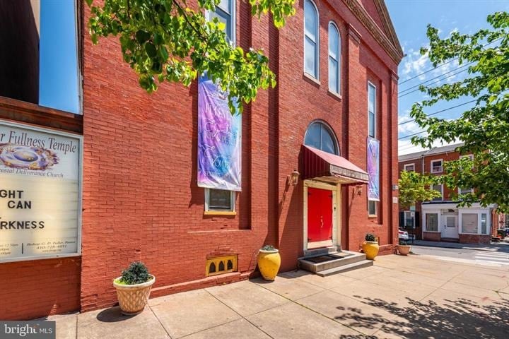 More Photos Of 527 Scott St, Baltimore Religious Facility For Sale