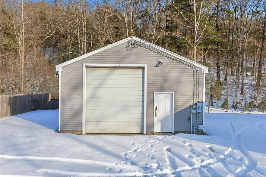 More Photos Of 1728 Stafford Rd, Storrs Mansfield Auto Repair For Sale