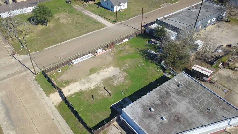 More Photos Of 802 North St, Victoria General Retail For Sale