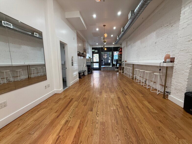 More Photos Of 704 DeKalb Ave, Brooklyn Storefront Retail Office For Lease