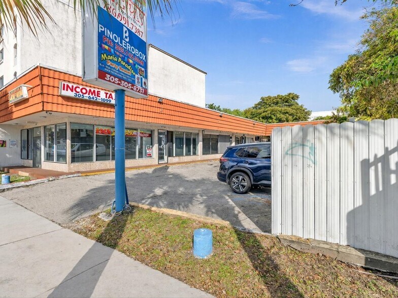 More Photos Of 1451 W Flagler St, Miami General Retail For Sale
