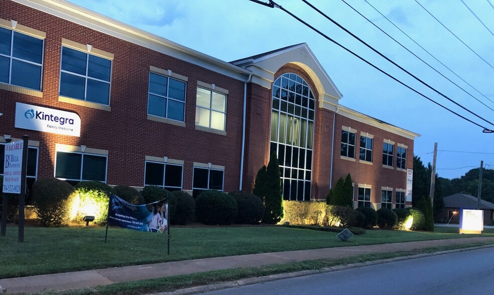 More Photos Of 502 W King St, Kings Mountain Medical For Lease