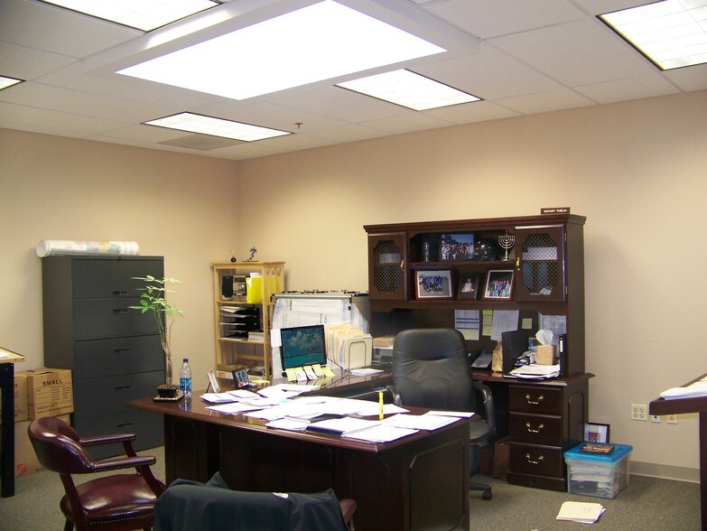 More Photos Of 205 S Newman St, Hackensack Manufacturing For Sale