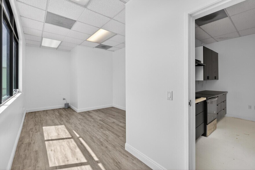 More Photos Of 4101 Rosemead Blvd, Pico Rivera Office For Lease