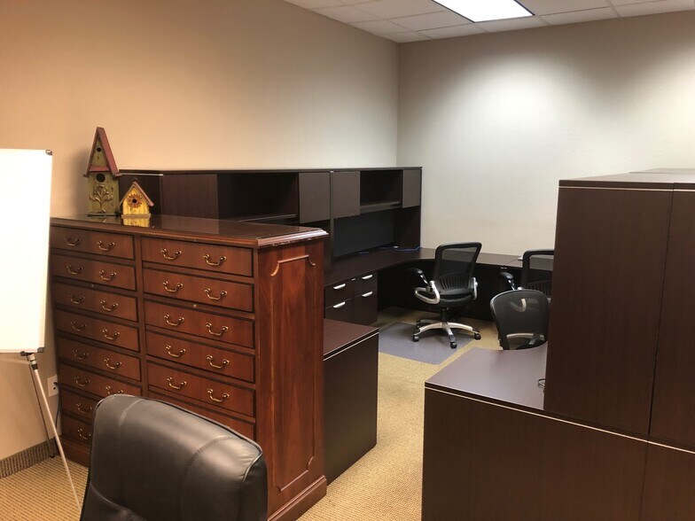More Photos Of 327 Rayford Rd, Spring Bank For Lease