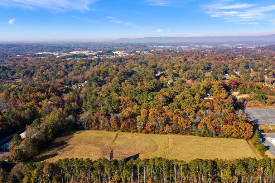 More Photos Of 909 Curtis Parkway Southeast, Calhoun Land For Sale