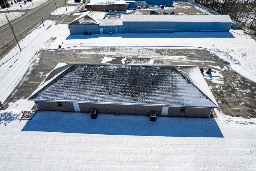 More Photos Of 1366 S Wabash St, Wabash Office For Sale