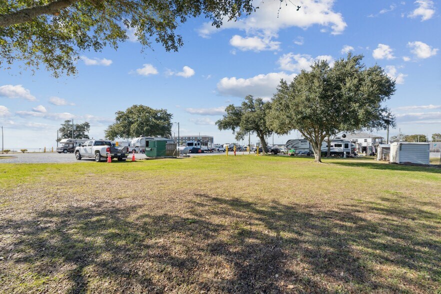 More Photos Of 500 Broad Ave, Gulfport Land For Sale