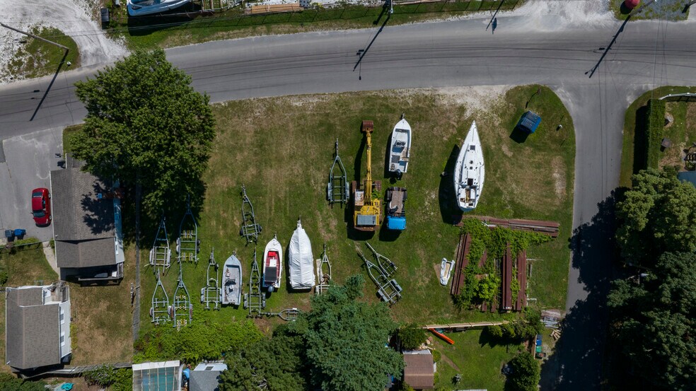 More Photos Of 36 Bay Ave, Warwick Specialty For Sale