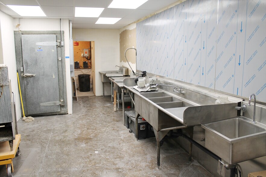 More Photos Of 386 N Main St, Prineville Restaurant For Lease