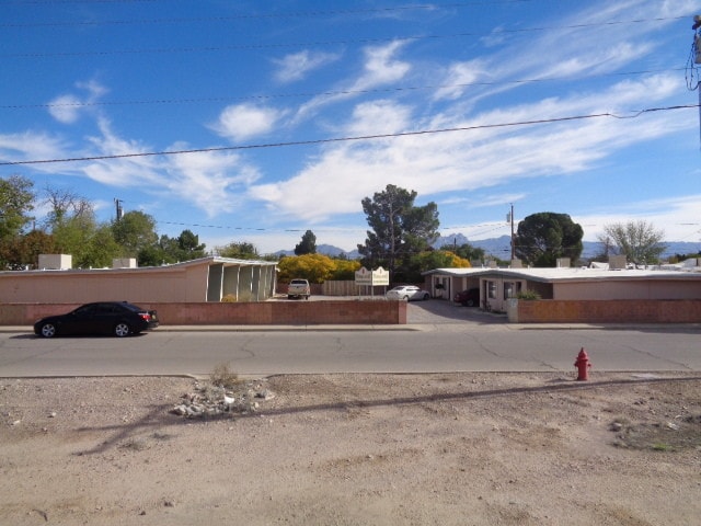 More Photos Of 1050 N Mesilla St, Las Cruces Apartments For Sale