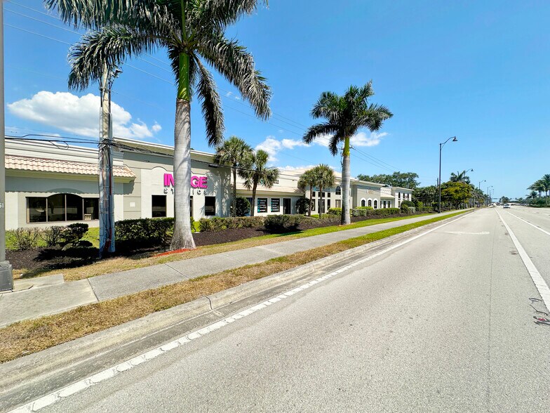 More Photos Of 27180 Bay Landing Dr, Bonita Springs Medical For Lease