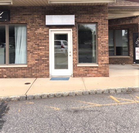 More Photos Of 435 Hollywood Ave, Fairfield Freestanding For Lease