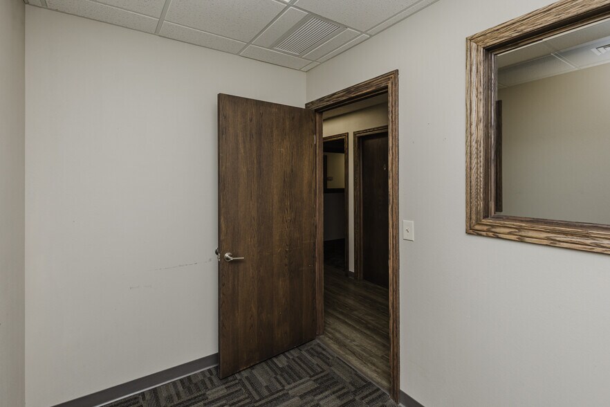 More Photos Of 429 S 119th St W, Wichita Office For Sale