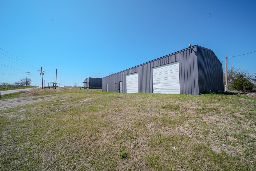 More Photos Of 35613 E 1130, Seminole Warehouse For Lease