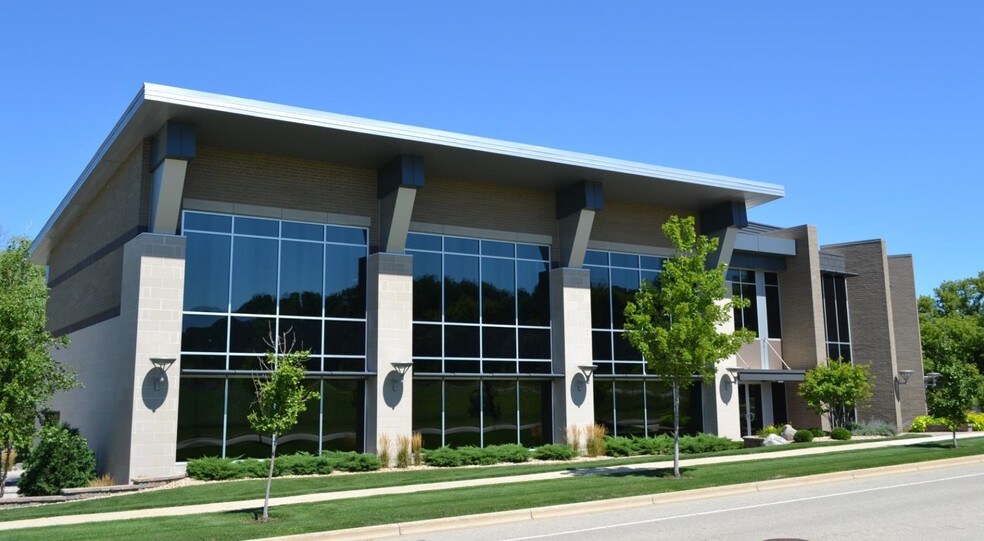 Primary Photo Of 2655 Research Park Dr, Fitchburg Office For Sale