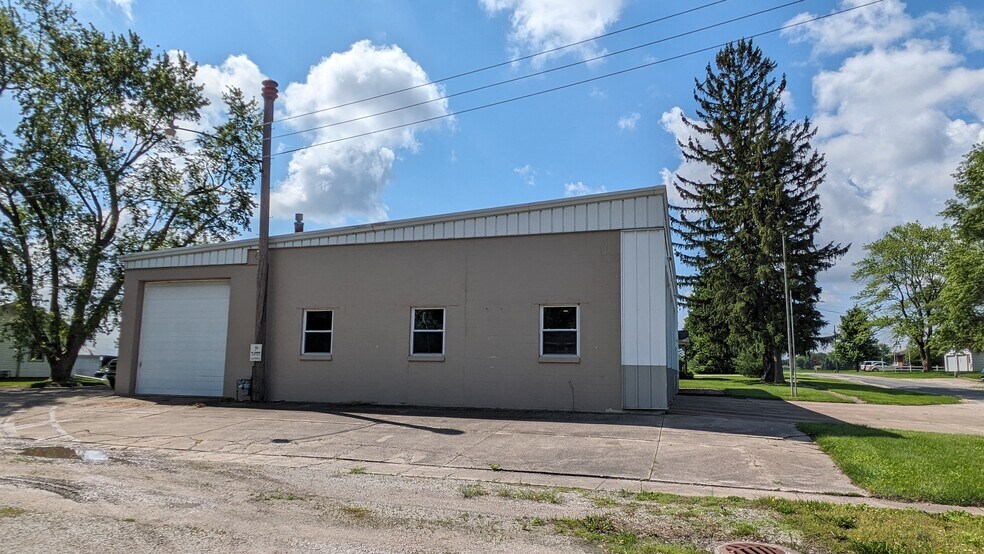 More Photos Of 400 Madison st, Towanda Flex For Sale