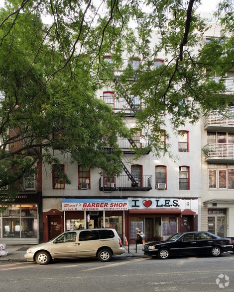 More Photos Of 9 Avenue B, New York Apartments For Lease