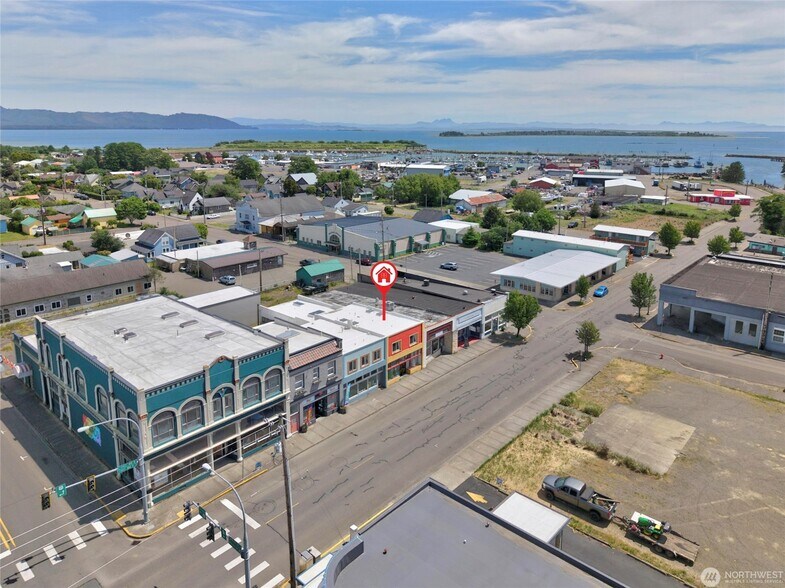 More Photos Of 112 1st Ave S, Ilwaco Storefront For Sale
