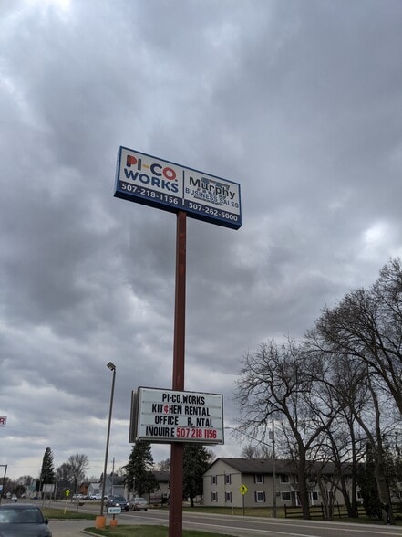 More Photos Of 703 N Main St, Pine Island Fast Food For Lease