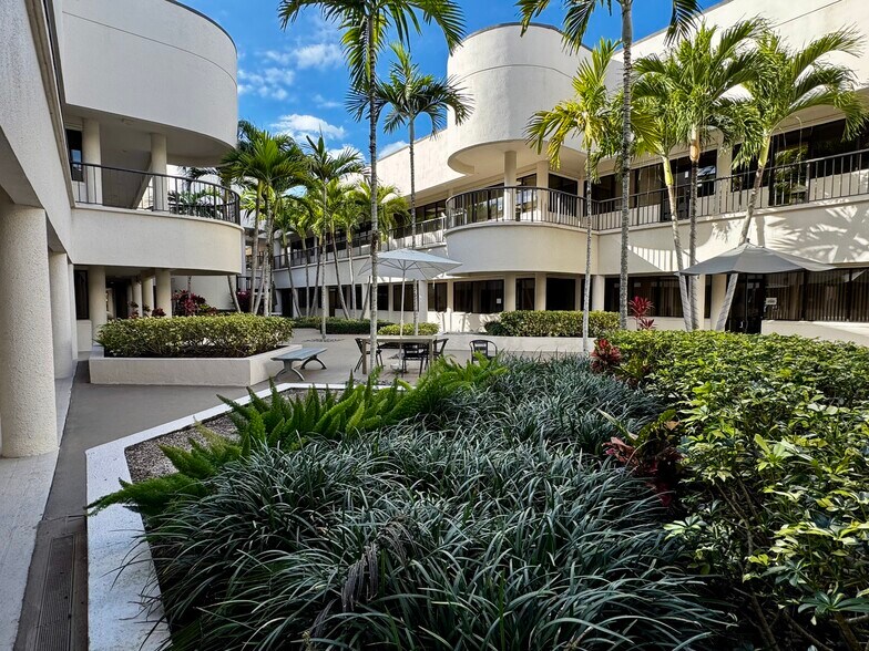 More Photos Of 851 Broken Sound Pky NW, Boca Raton Office For Sale