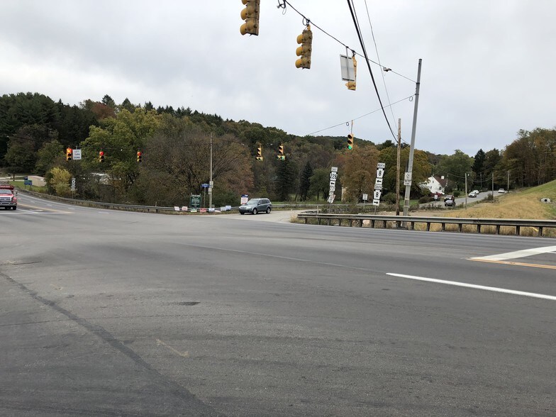 More Photos Of 107 Overbrook Rd, Valencia Land For Lease