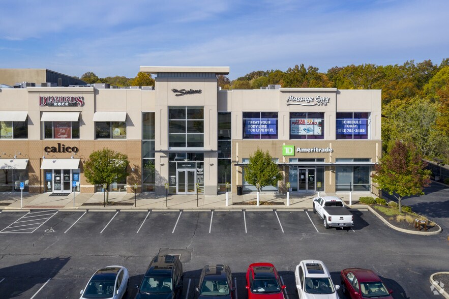 More Photos Of 7727-7865 Kenwood Rd, Cincinnati Storefront Retail Office For Lease