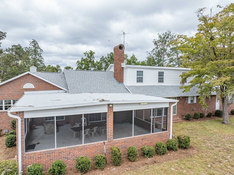 More Photos Of 1313 Irvin Ave SW, Live Oak Apartments For Sale