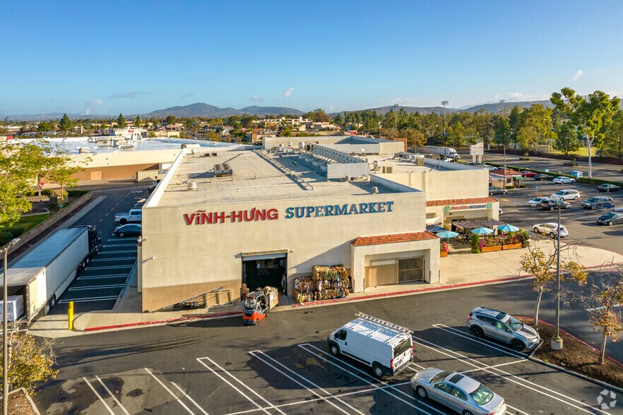 More Photos Of 8251 Mira Mesa Blvd, San Diego Unknown For Lease