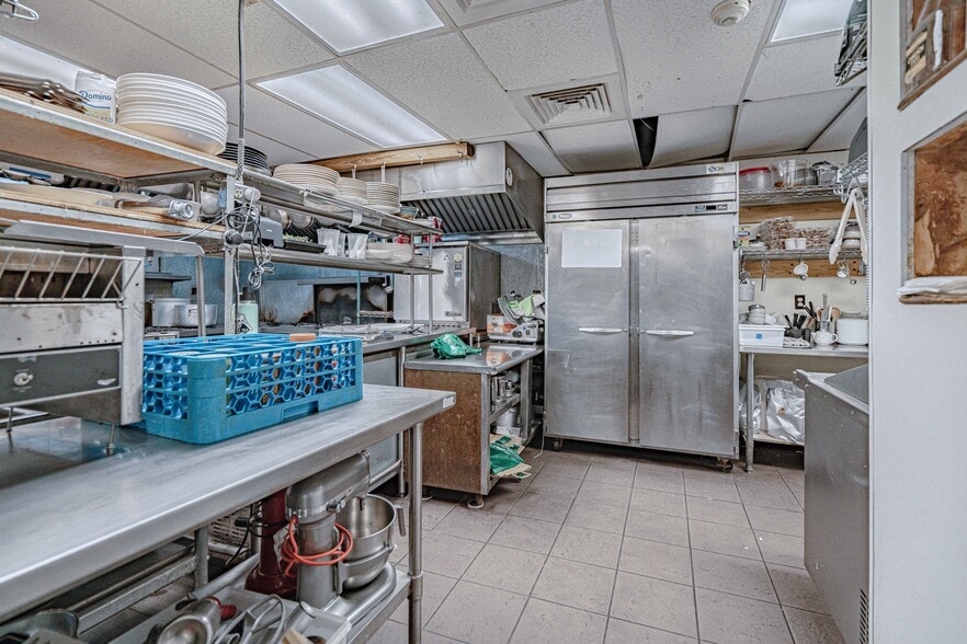 More Photos Of 754 Cherokee st, Fountain Hill Restaurant For Sale