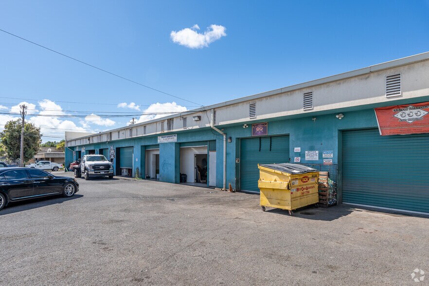 More Photos Of 94-138 Leoleo St, Waipahu Warehouse For Lease