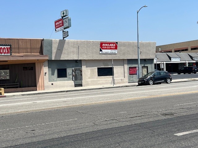 More Photos Of 21627-21629 Devonshire St, Chatsworth Storefront Retail Office For Lease