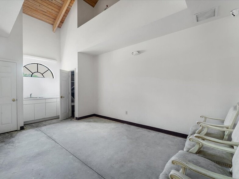 More Photos Of 4630 Palm Beach Blvd, Fort Myers Religious Facility For Sale