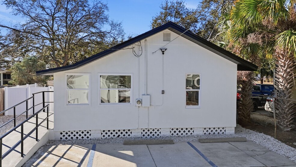 More Photos Of 2051 1st Ave N, Saint Petersburg Office Residential For Sale