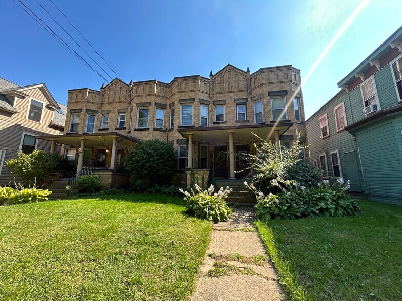 Primary Photo Of 4309 Clinton Ave, Cleveland Apartments For Sale