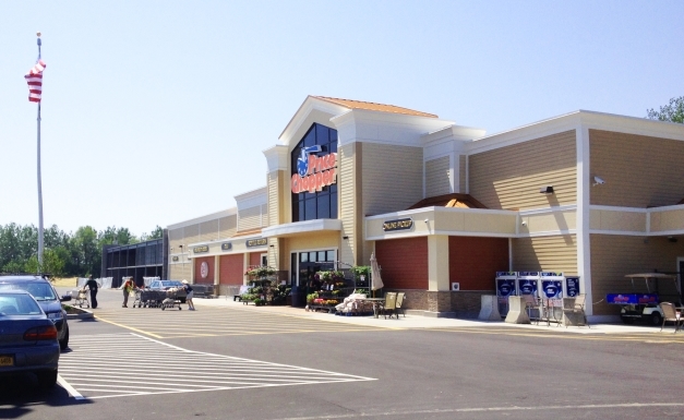 Primary Photo Of 43449 State Route 12, Alexandria Bay Supermarket For Lease