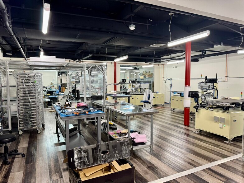 More Photos Of 17550 Gillette Ave, Irvine Manufacturing For Sale