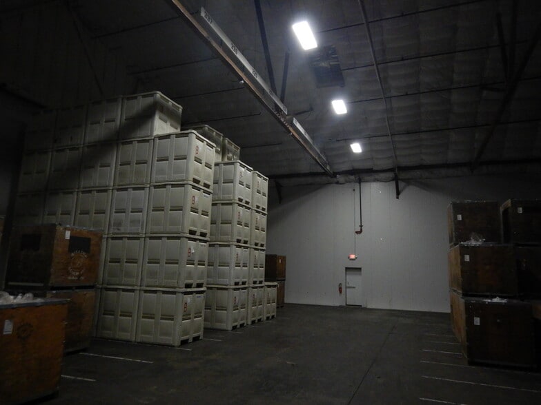 More Photos Of 2777 N Highway 59, Merced Warehouse For Lease