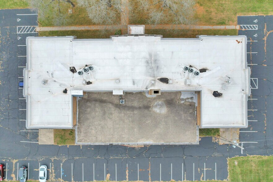 More Photos Of 300 E Auburn Ave, Springfield Office For Sale