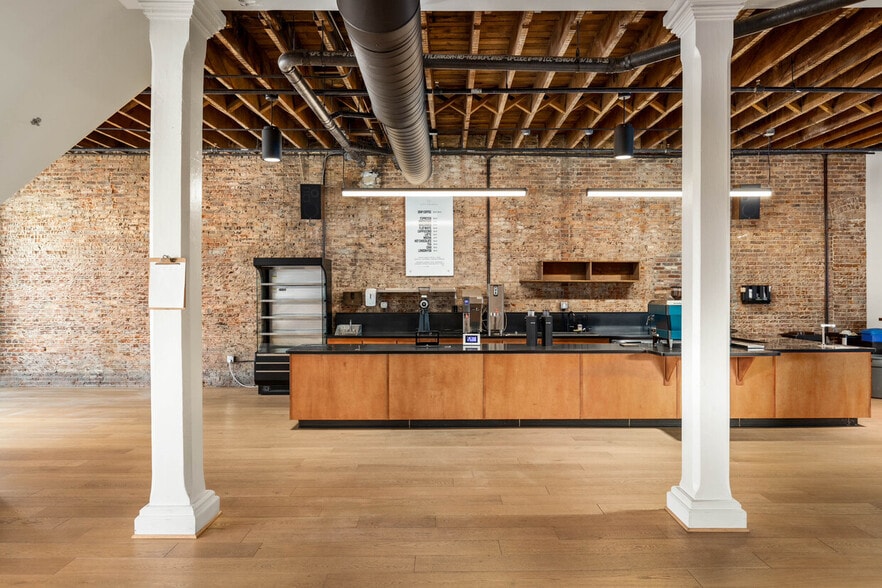 More Photos Of 233 Broad St, Nevada City Hotel For Sale