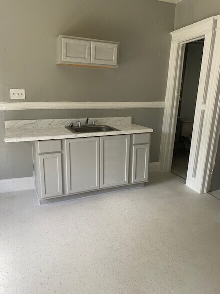 More Photos Of 11 Maria St, Rochester Apartments For Sale